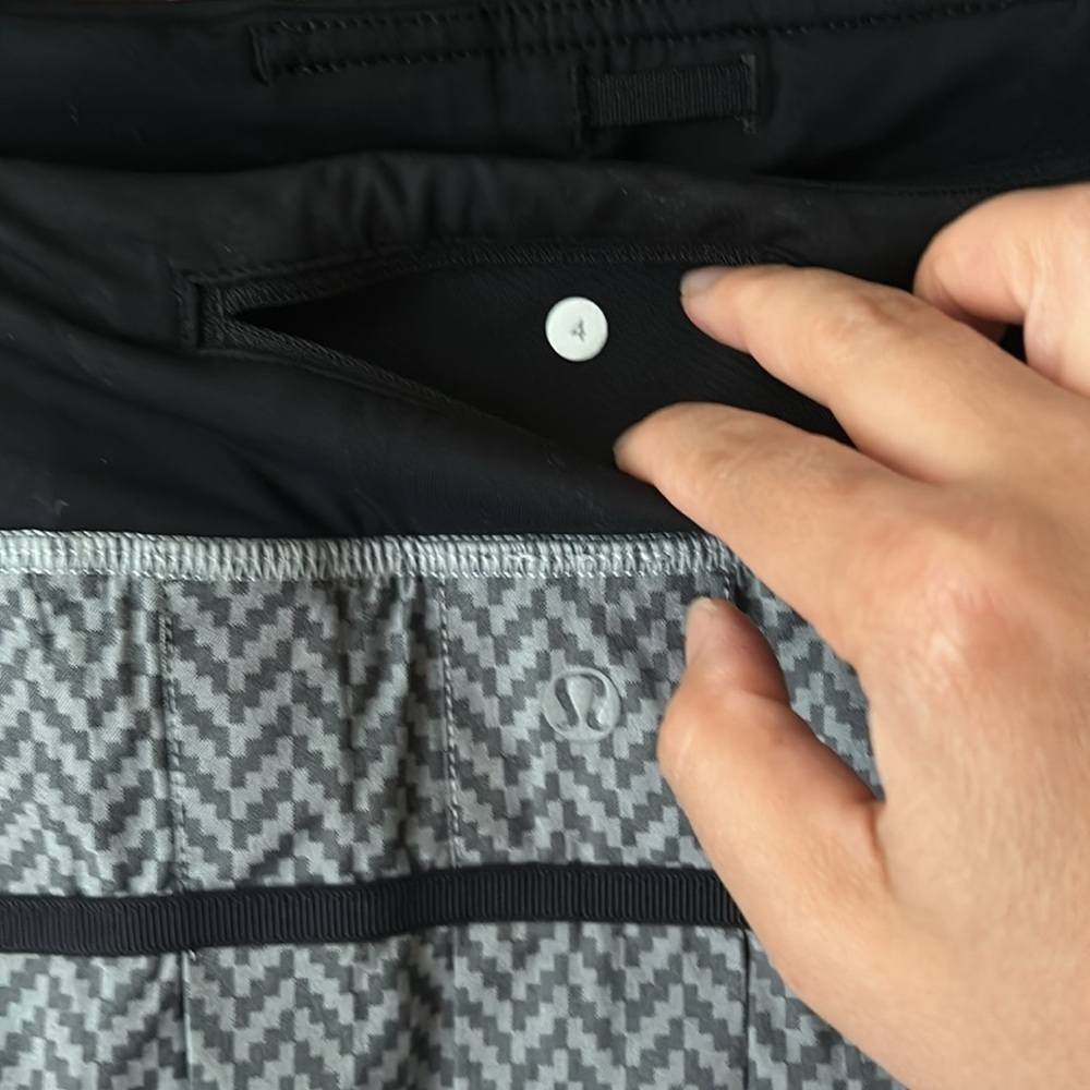 LULULEMON Pace Setter Elastic Waist Pull-on Skort. Size 4 - Picture 6 of 8